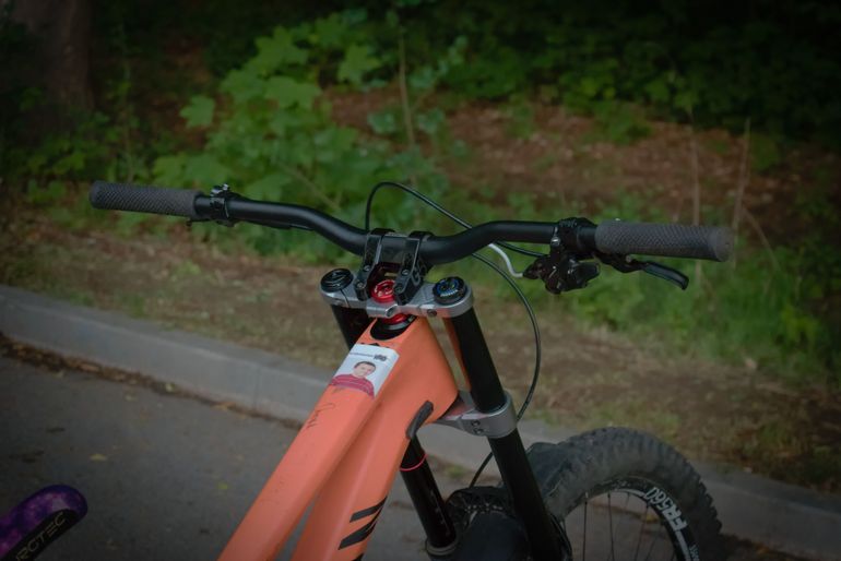 Used Canyon Sender CFR 29 Underdog 2023 2023 Mountainbike, Orange, 29 — image 3 of 10
