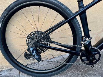 Used Specialized Diverge STR Expert 2023 2023 Road & Gravel, Black — image 3 of 8