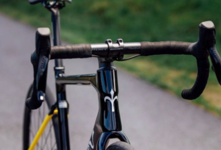 Used Willier Willier Custom Shimano 105 Di2 2024 Road & Gravel, Negro — image 2 of 4