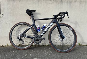 Używany Canyon Aeroad CFR AXS 2025 2025 Road & Gravel — zdjęcie 2 z 3