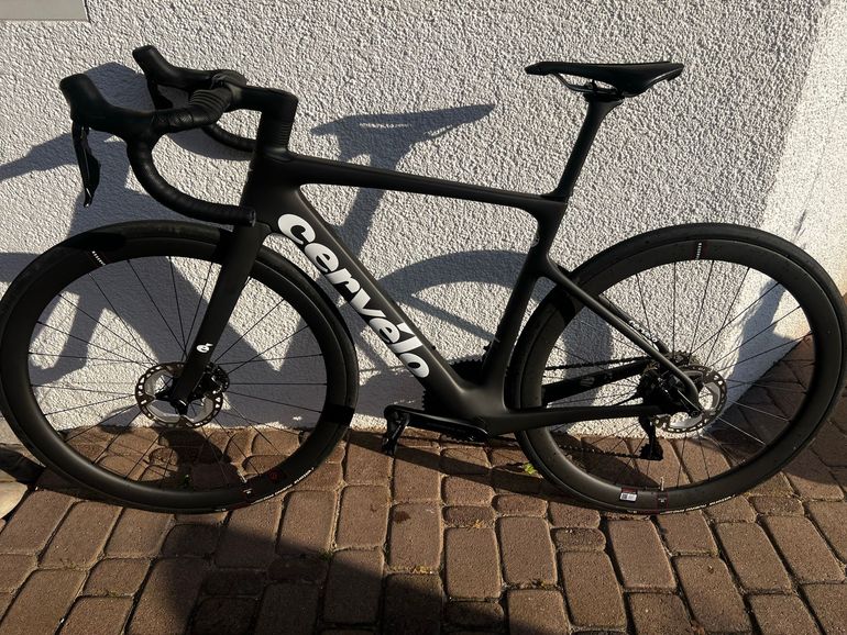 Used Cervélo Caledonia-5 Ultegra Di2 2023 2023 Road & Gravel, Schwarz — image 2 of 8