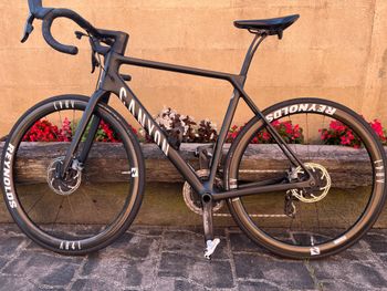 Used Canyon Endurace CF SLX 8 Disc eTap 2021 2021 Road & Gravel — image 2 of 7