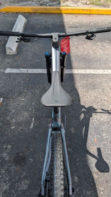 Used Scott Spark 920 2023 2023 Mountainbike, Light Gray, 29 — image 5 of 5