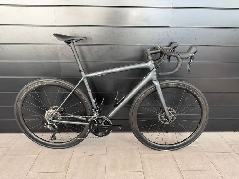 Used Specialized Aethos Sport - Shimano 105 2025 2025 Road & Gravel, Light Gray — image 4 of 4