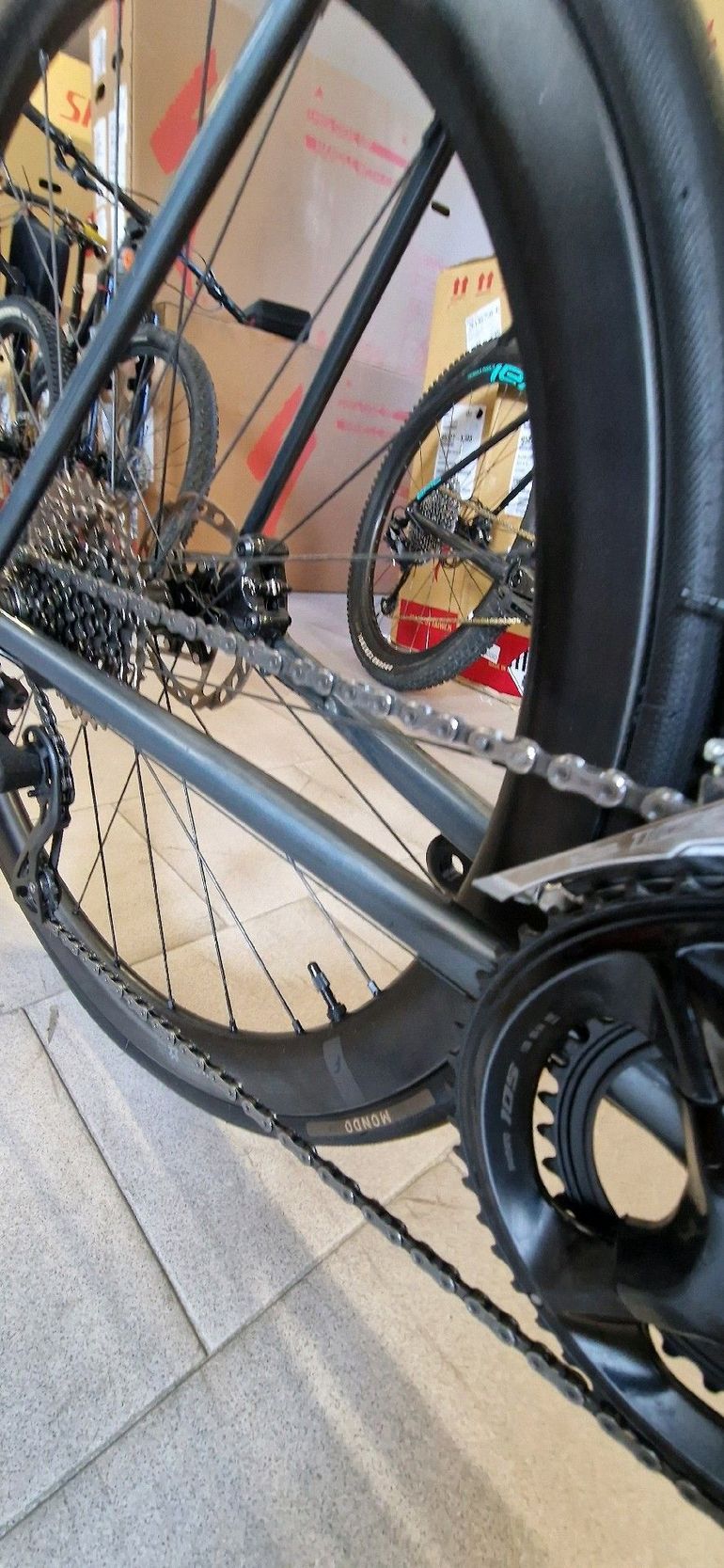 Used Specialized Aethos Sport - Shimano 105 2025 2025 Road & Gravel, Light Gray — image 26 of 27