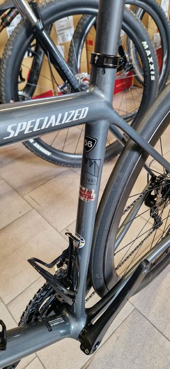Used Specialized Aethos Sport - Shimano 105 2025 2025 Road & Gravel, Light Gray — image 13 of 27