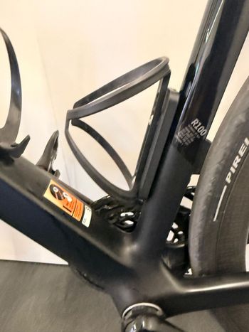 Used Canyon Ultimate CF SLX 8 Force AXS 2023 2023 Road & Gravel — image 17 of 26