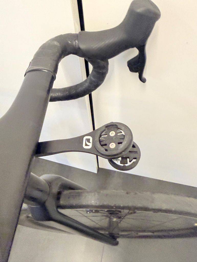 Used Canyon Ultimate CF SLX 8 Force AXS 2023 2023 Road & Gravel — image 20 of 26