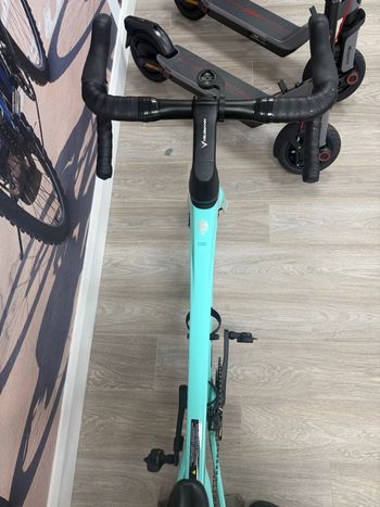 Used Bianchi Oltre Comp Ultegra Di2 2023 2023 Road & Gravel, Light Gray — image 5 of 5