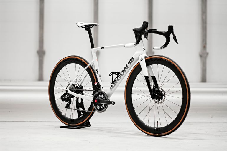 Used Argon 18 Sum SRAM Force AXS 2025 2025 Road & Gravel — image 3 of 11