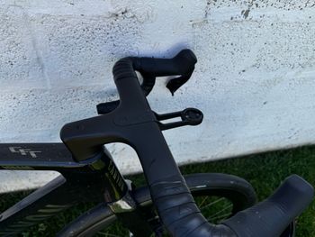 Used Canyon Aeroad CFR AXS 2025 2025 Road & Gravel, Schwarz — image 10 of 11