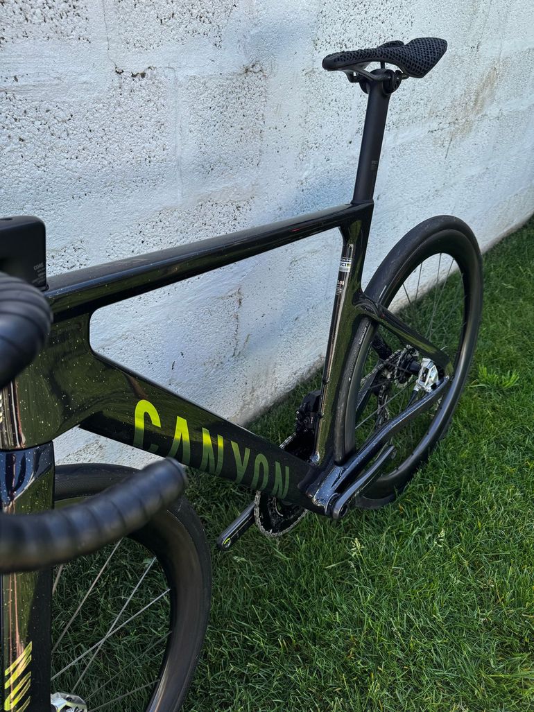 Used Canyon Aeroad CFR AXS 2025 2025 Road & Gravel, Schwarz — image 4 of 11