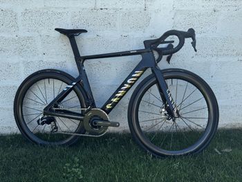 Used Canyon Aeroad CFR AXS 2025 2025 Road & Gravel