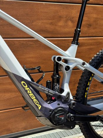 Used Orbea WILD M10 2024 2024 Mountainbike, White — image 4 of 8