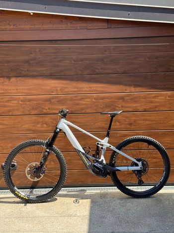 Used Orbea WILD M10 2024 2024 Mountainbike, White — image 3 of 8