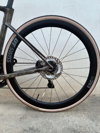 Used Specialized Roubaix Shimano Ultegra Di2 2025 Road & Gravel, Light Gray — image 8 of 8