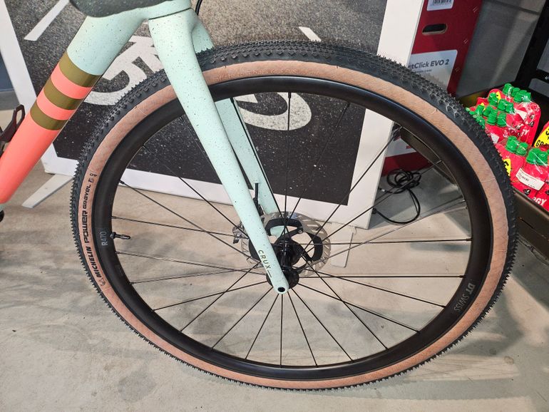Used Specialized Crux SRAM Force eTap AXS 2024 Road & Gravel — image 4 of 7