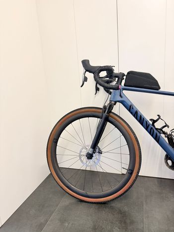 Used Canyon Grizl CF SLX 8 AXS Trail 2023 2023 Road & Gravel — image 20 of 23