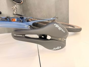 Used Canyon Grizl CF SLX 8 AXS Trail 2023 2023 Road & Gravel — image 16 of 23