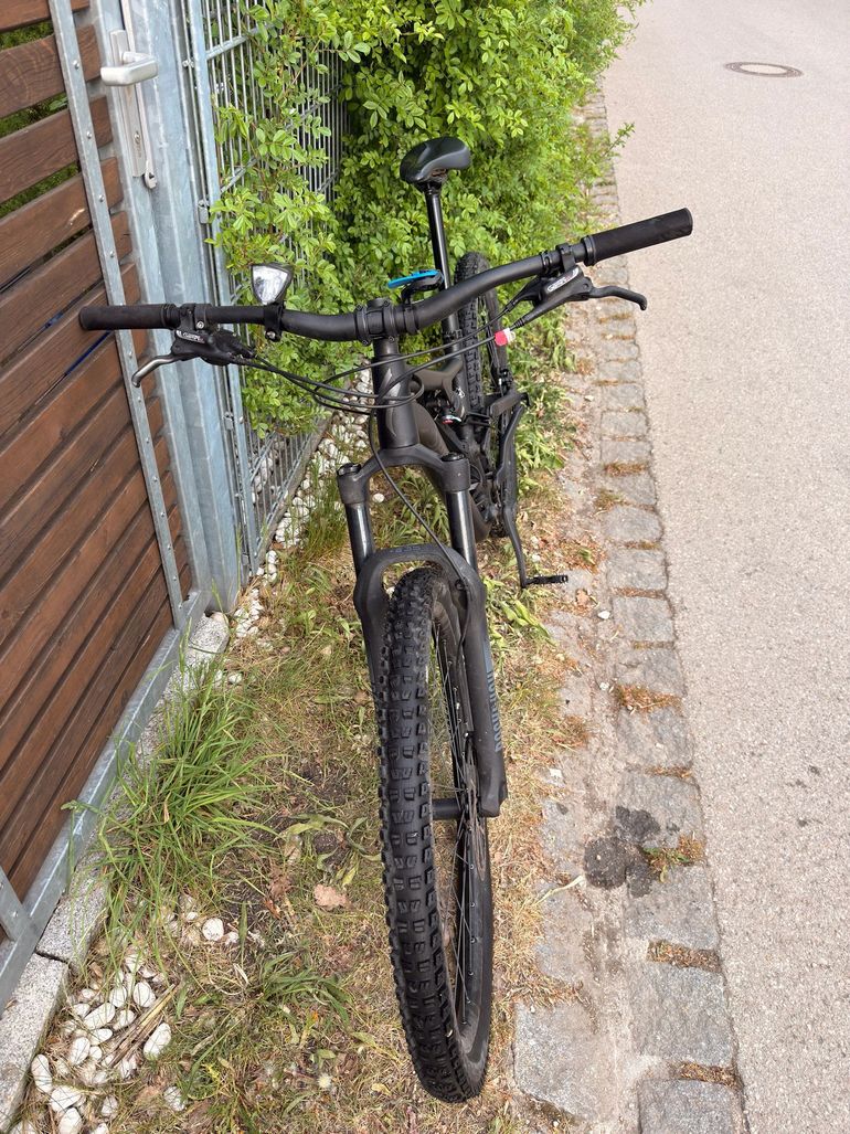 Used Specialized Stumpjumper Alloy 2021 2021 Mountainbike, Black, 29 — image 10 of 11