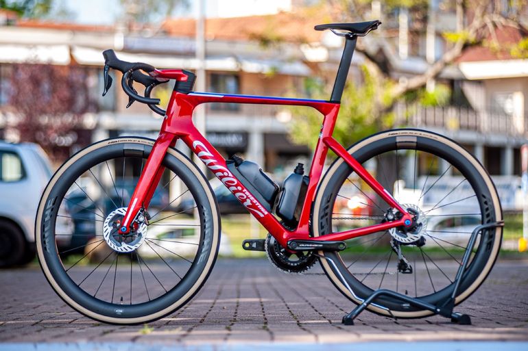 Used Wilier Filante SLR ID2 SHIMANO DURA ACE Di2 R9270 2025 2025 Road & Gravel, Red — image 3 of 10