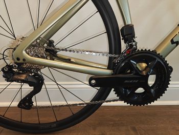 Used Specialized Tarmac SL7 Comp - Shimano 105 Di2 2025 2025 Road & Gravel, Green — image 3 of 9