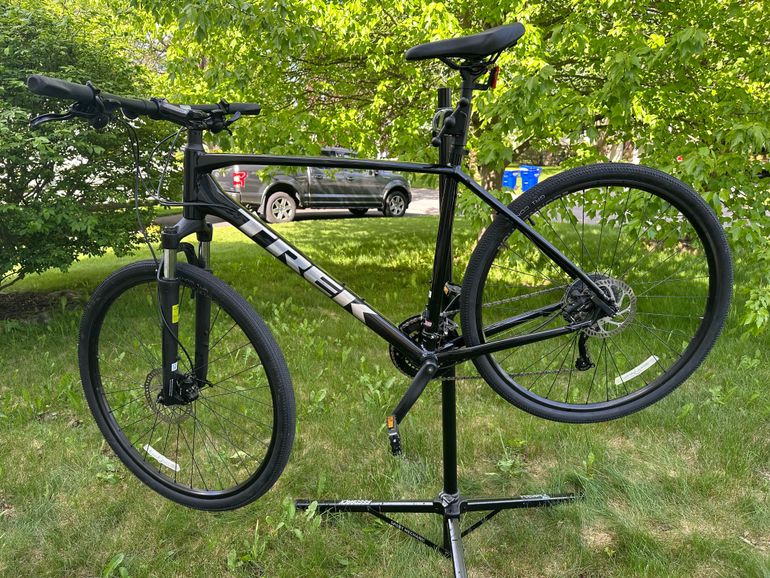 Used Trek Dual Sport 2 2022 2022 Urban, Black — image 1 of 6