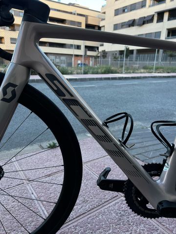 Tweedehands Scott Addict RC Shimano Ultegra Di2 2022 Road & Gravel — afbeelding 2 van 9