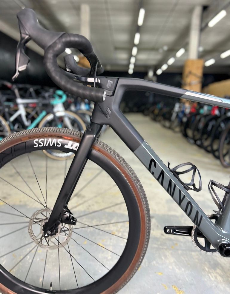 Used AMERICAN AMERICAN Custom SRAM Force eTap AXS 2026 Road & Gravel, Light Gray — image 4 of 15