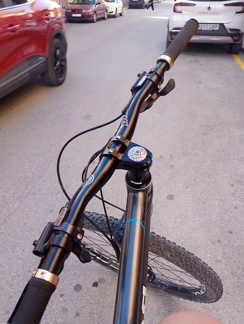 Used Kona Tanuki Shimano 105 Di2 2012 Mountainbike — image 2 of 3