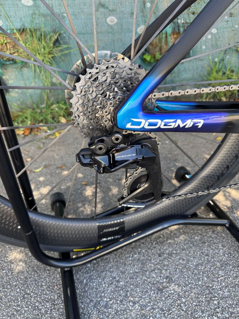 Used Pinarello DOGMA F DURA ACE Di2 2025 2025 Road & Gravel, Blue — image 3 of 5