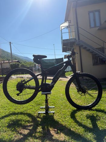 Used Trek Powerfly 7 FS Plus 2018 2018 Mountainbike, Black, 27.5 — image 6 of 11