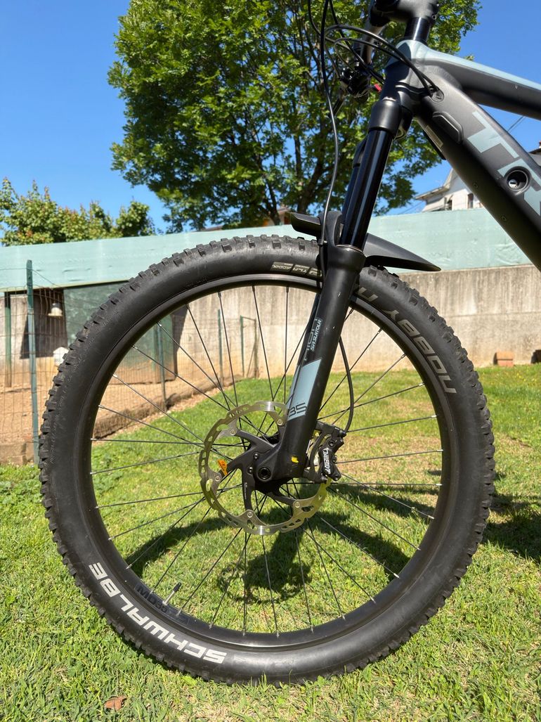Used Trek Powerfly 7 FS Plus 2018 2018 Mountainbike, Black, 27.5 — image 3 of 11