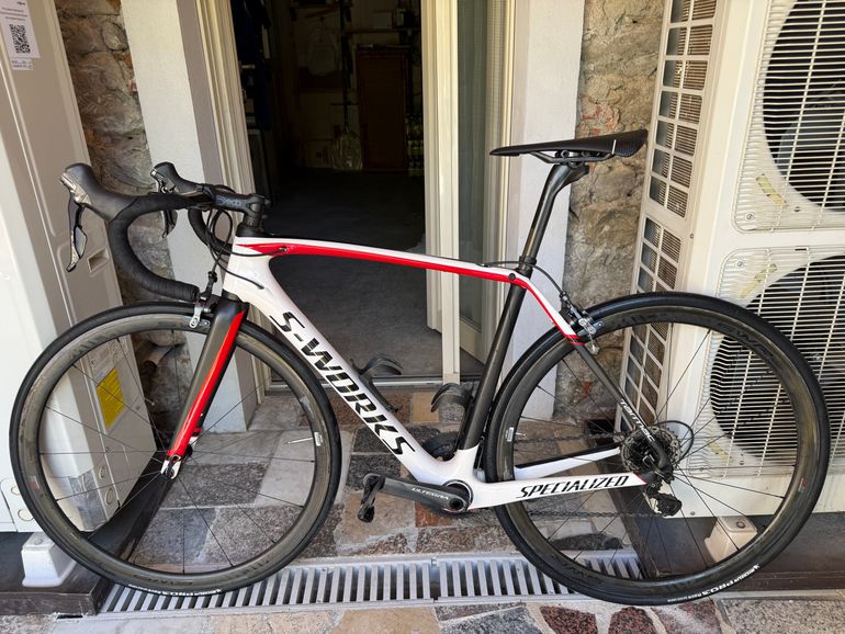 Used Specialized Men's Tarmac SL5 Expert DA 2018 2018 Road & Gravel, White — image 1 of 7