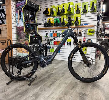 Used AMERICAN Custom SRAM Force eTap AXS 2026 Mountainbike, Black — image 1 of 5
