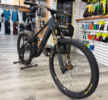 Used AMERICAN Custom SRAM Force eTap AXS 2026 Mountainbike, Black — image 2 of 5