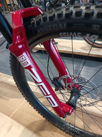 Used Commencal META POWER SX 800 ROCKSHOX 2026 2026 Mountainbike, Weiß, 29, 27.5 — image 5 of 6