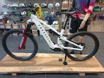 Used Commencal META POWER SX 800 ROCKSHOX 2026 2026 Mountainbike, Weiß, 29, 27.5 — image 2 of 6