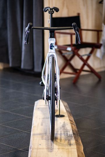 Used Thoro Custom Shimano Ultegra Di2 2026 Road & Gravel, White — image 2 of 3
