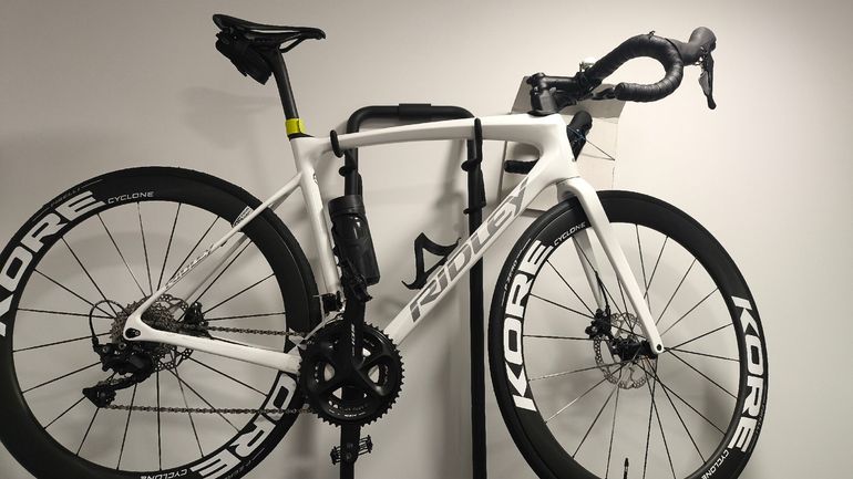 Used Ridley Fenix Disc - Shimano 105 2x11sp 2023 2023 Road & Gravel, White — image 2 of 6