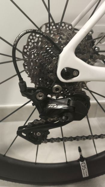 Used Ridley Fenix Disc - Shimano 105 2x11sp 2023 2023 Road & Gravel, White — image 7 of 8