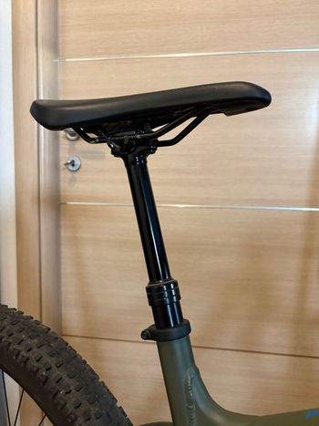 Used Trek Roscoe 6 2022 2022 Mountainbike, Green, 27.5 — image 3 of 7