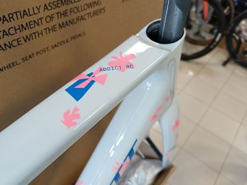 Used Scott Addict RC Frameset 2026 Road & Gravel, White — image 4 of 7
