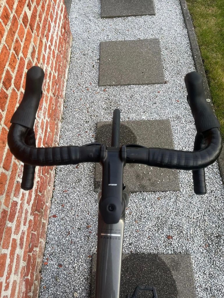 Used Stevens Izoard Shimano 105 2024 Road & Gravel, Schwarz — image 2 of 4
