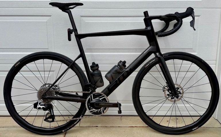 Used BMC Masterpiece SLR01 2024 Road & Gravel, Black — image 1 of 13