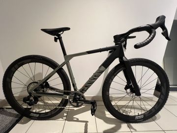 Käytetty Canyon Grail CF SLX 8 AXS 2024 2024 Road & Gravel