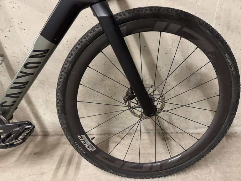 Used Canyon Grail CF SLX 8 AXS 2024 2024 Road & Gravel, Green — image 5 of 8