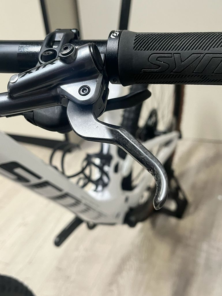 Used Scott Spark RC Pro 2022 2022 Mountainbike, White, 29 — image 3 of 14