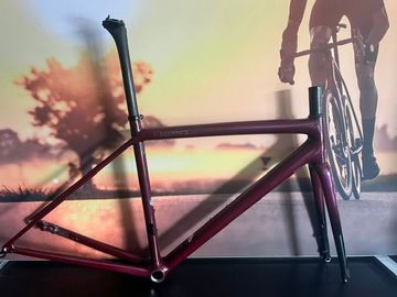 Used Specialized S-Works Aethos Frameset 2021 Frameset 2021 Road & Gravel, Red — image 1 of 4