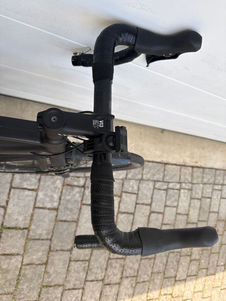 Used Canyon Endurace WMN AL 6.0 2021 2021 Road & Gravel, Black — image 2 of 6
